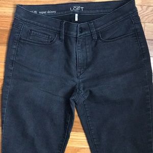 Loft Black Super Skinny Jeans sz 6 / 28 W/ stretch
